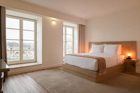 Loft  - Junto à Ponte D. Luís I - 350mt da Estação de  Metro "Jardim do Morro"