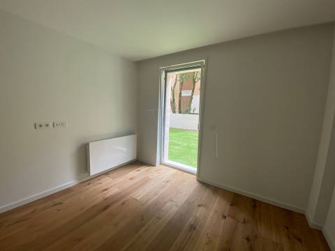 Apt. T1 - Condomínio Fechado c/ terraço 79 m2- Jardim d´Arca d´Água