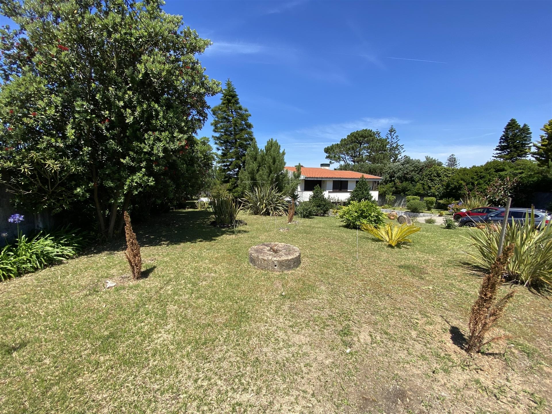 Moradia Clássica/Luxo em Miramar - a 150 mt da Praia.