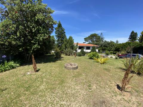 Moradia Clássica/Luxo em Miramar - a 150 mt da Praia.