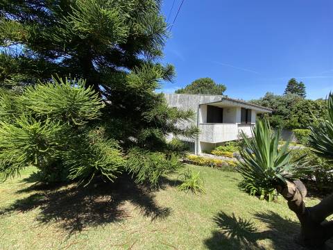 Moradia Clássica/Luxo em Miramar - a 150 mt da Praia.
