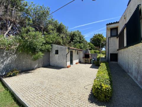 Moradia Clássica/Luxo em Miramar - a 150 mt da Praia.