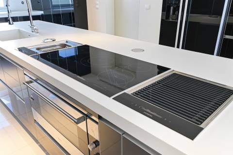 Moradia T6 de Luxo c/ Piscina - Lote de 1.500 m² — A 100 m da Praia de Valadares