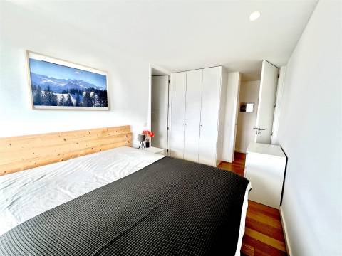 O Horizonte à Sua Porta: Cobertura T4 de Luxo - Matosinhos Sul