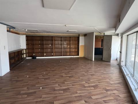 UMA LOJA PENSADA PARA MARCAS COM AMBIÇÃO - 377 m² - PORTO