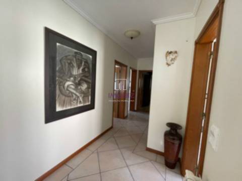 Moradia T4