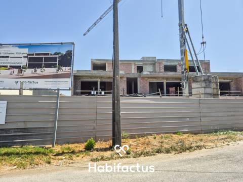 Apartamento T2 Duplex com terraço para venda em Viseu