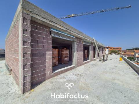 Apartamento T2 Duplex com terraço para venda em Viseu