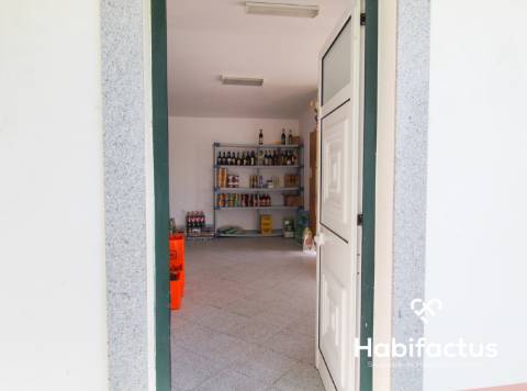 Restaurante Equipado com Esplanada à Venda em Mangualde