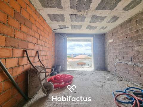Apartamento T2 Duplex com terraço em Viseu