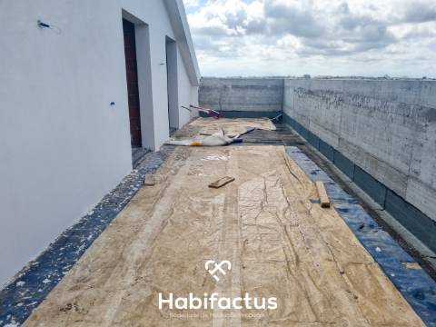 Apartamento T2 Duplex com terraço em Viseu