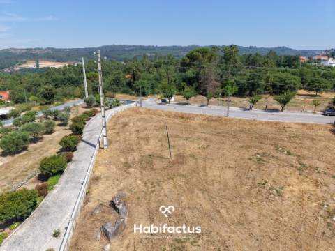 Terreno para venda em Viseu.