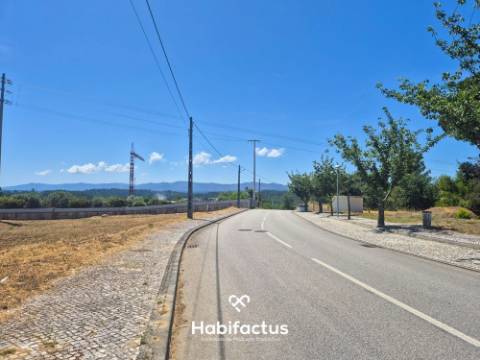 Terreno para venda em Viseu.