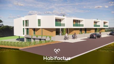 Moradia Geminada T4 com aquitectura contemporânea à Venda – Viseu