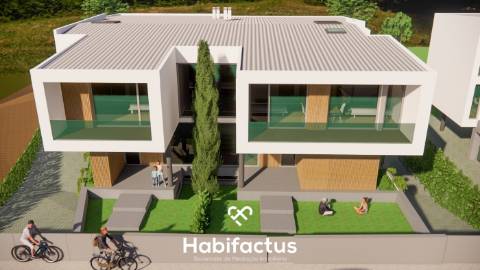 Moradia Geminada T4 com aquitectura contemporânea à Venda – Viseu