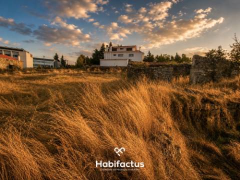 Quinta para venda na histórica Vila de Penedono.