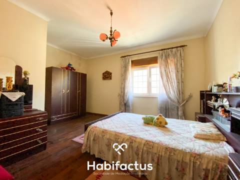 Moradia para venda com Dois Andares Independentes no Centro de Mangualde – Viseu - Ideal para Invest