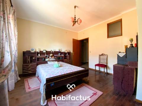 Moradia para venda com Dois Andares Independentes no Centro de Mangualde – Viseu - Ideal para Invest