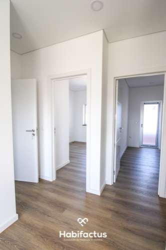 Apartamento T2 remodelado para venda em Viseu