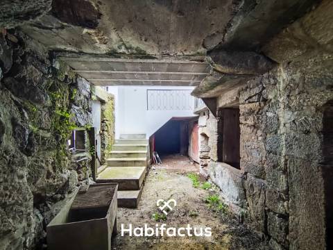 Moradia T2 reconstruída em Viseu