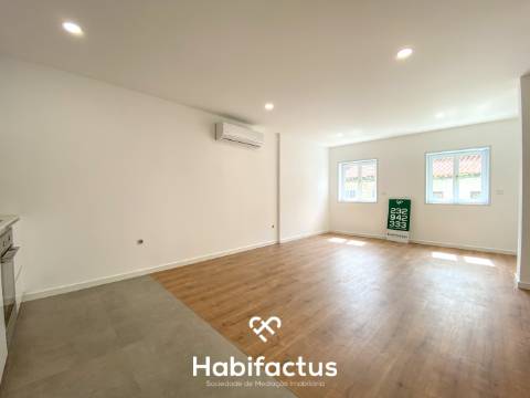 Apartamento T1+1 à Venda no Centro de Nelas – Zona das 4 Esquinas | Totalmente Remodelado - Viseu
