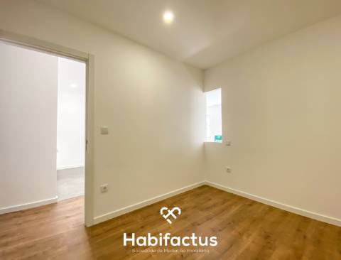 Apartamento T1+1 à Venda no Centro de Nelas – Zona das 4 Esquinas | Totalmente Remodelado - Viseu