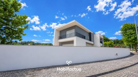 Moradia Isolada T4+1 - Viseu