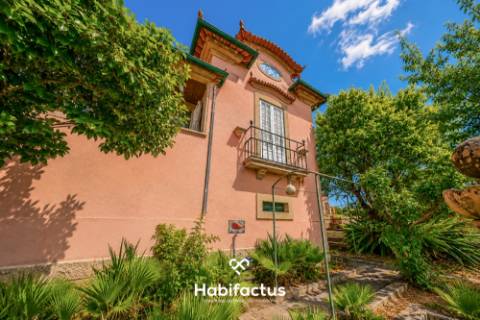 Palacete T5 com Potencial para Hotel de Charme - Viseu