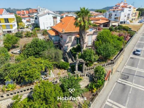 Palacete T5 com Potencial para Hotel de Charme - Viseu