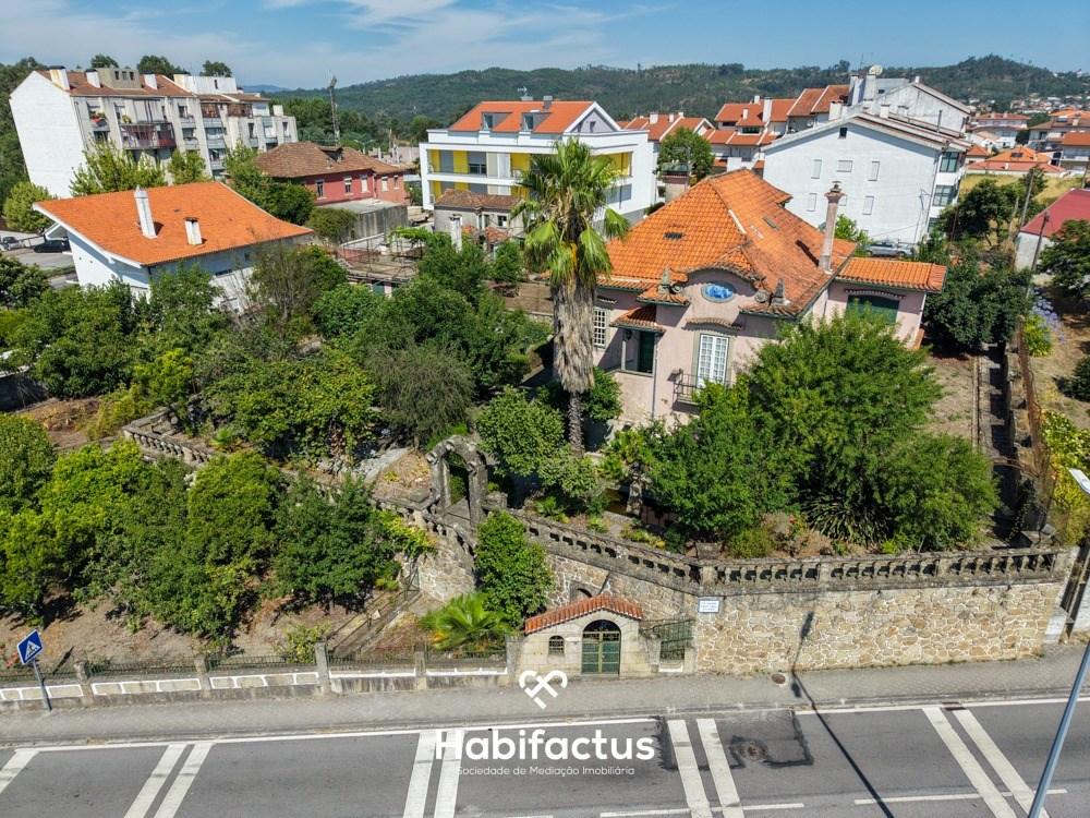 Palacete T5 com Potencial para Hotel de Charme - Viseu