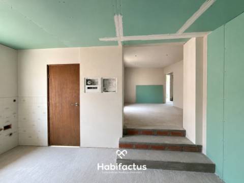 Apartamento T3 totalmente remodelado a apenas 12 minutos do centro de Viseu