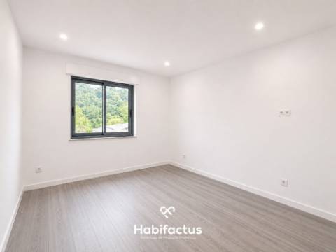 Apartamento T3 totalmente remodelado a apenas 12 minutos do centro de Viseu