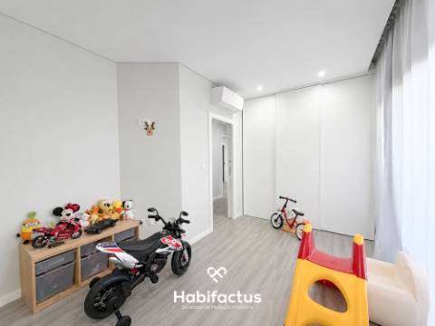 Exclusivo Apartamento T4 Semi-Novo a 5 Minutos do Centro de Viseu