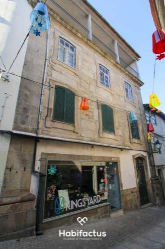 Apartamento T4 na zona histórica - Viseu