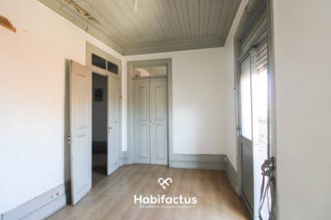 Apartamento T4 na zona histórica - Viseu