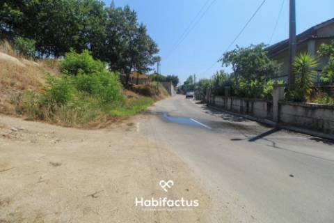 Terreno Urbanizável com PIP Aprovado a Apenas 5 Minutos do centro Viseu