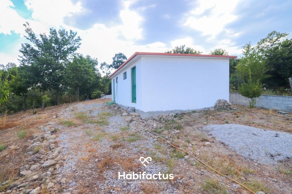 Lote de terreno urbano com 5003 m2 para venda em Santos Êvos
