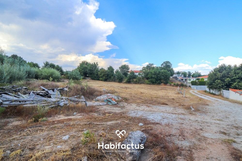 Lote de terreno Urbano de 2130 m2 para venda em Santos Evos