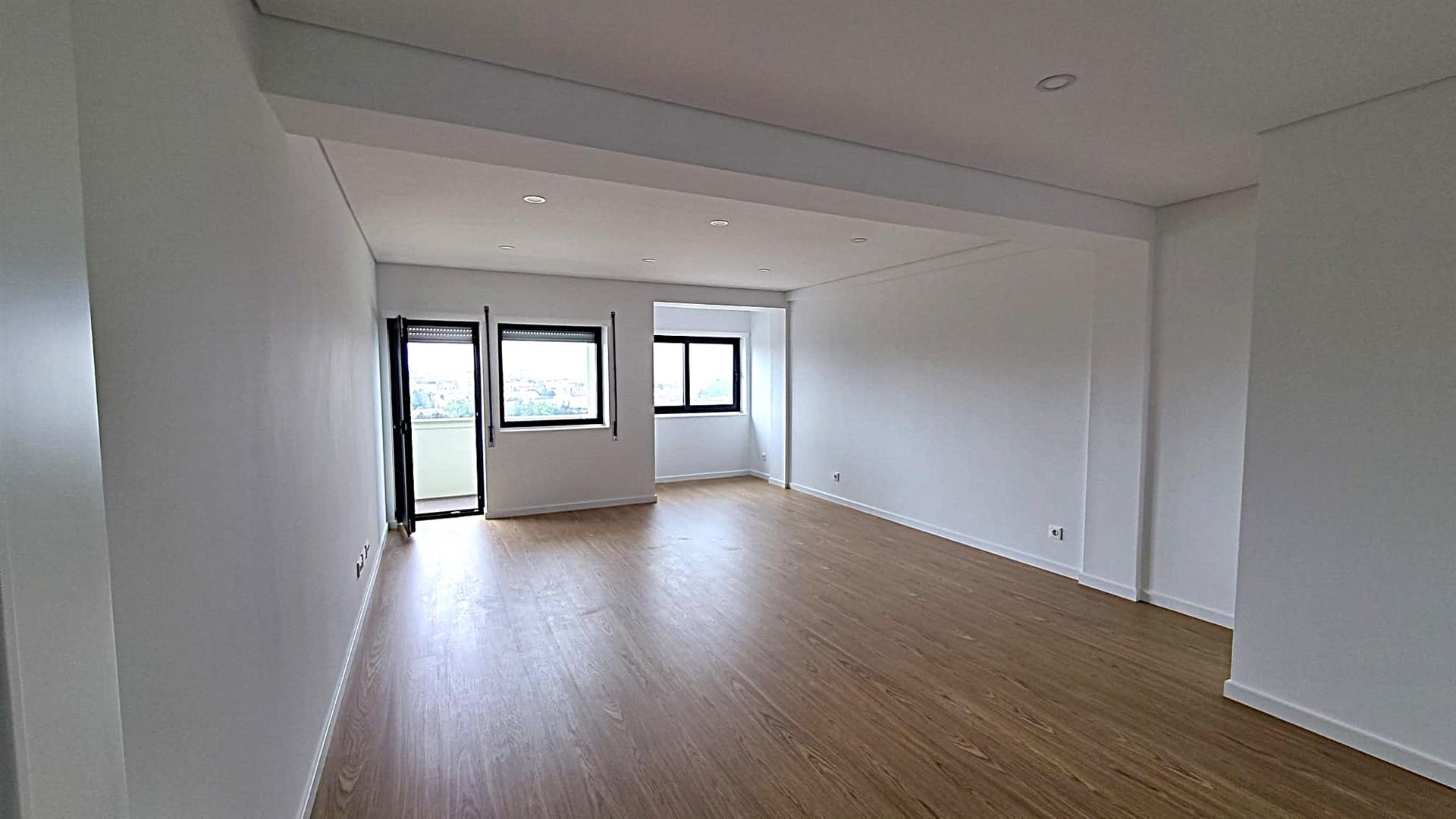 Apartamento T4 - Celas - Coimbra/Venda