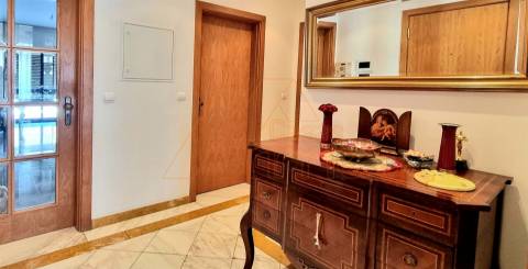 Apartamento T4 - Celas - Coimbra/Venda