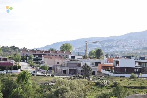 Lote de Terreno -  Quinta da Ponte Terra, Covilhã
