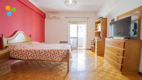 Apartamento T4 junto à Universidade da Beira Interior em Covilhã