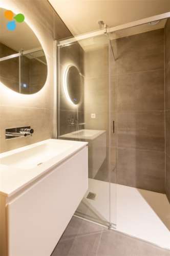 Apartamento T3 novo c/ varanda e 2 lugares de garagem