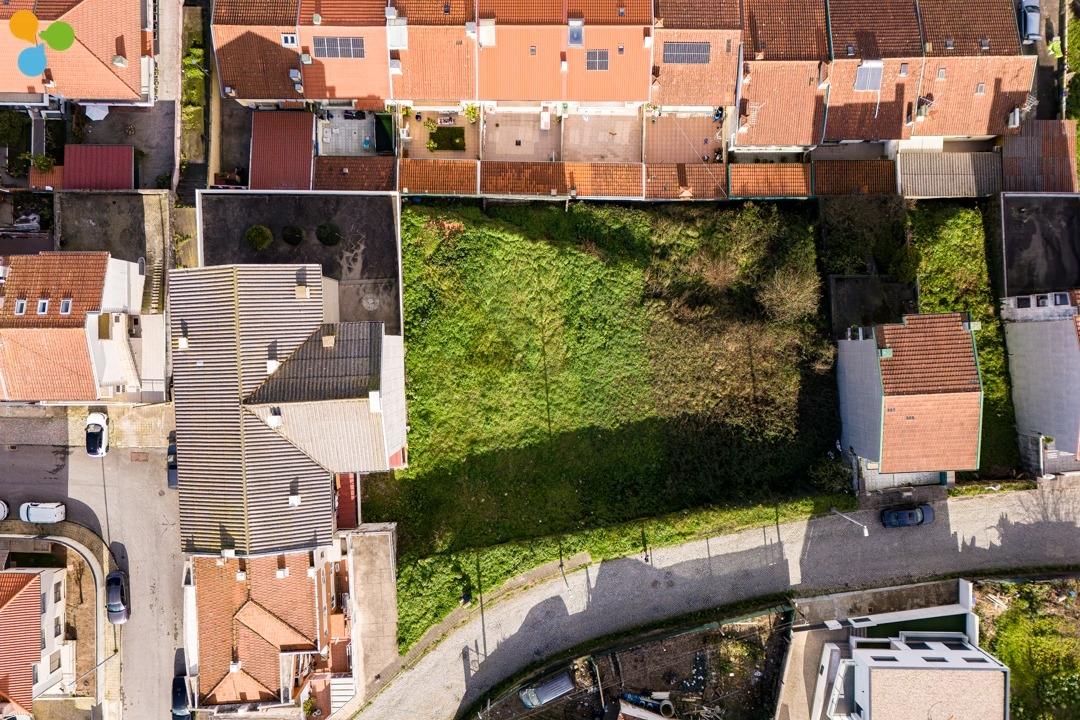Lote de Terreno com 200 m² em Campo, Valongo