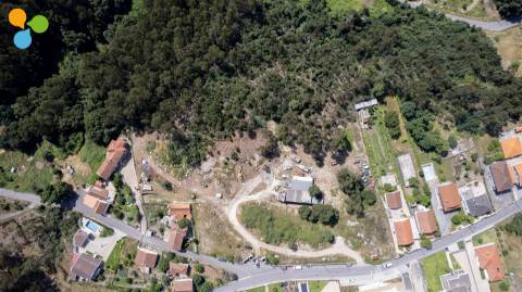 Terreno com 11.500 m² e Elevado Potencial de Construção junto ao rio Tâmega, em Abragão - Penafiel