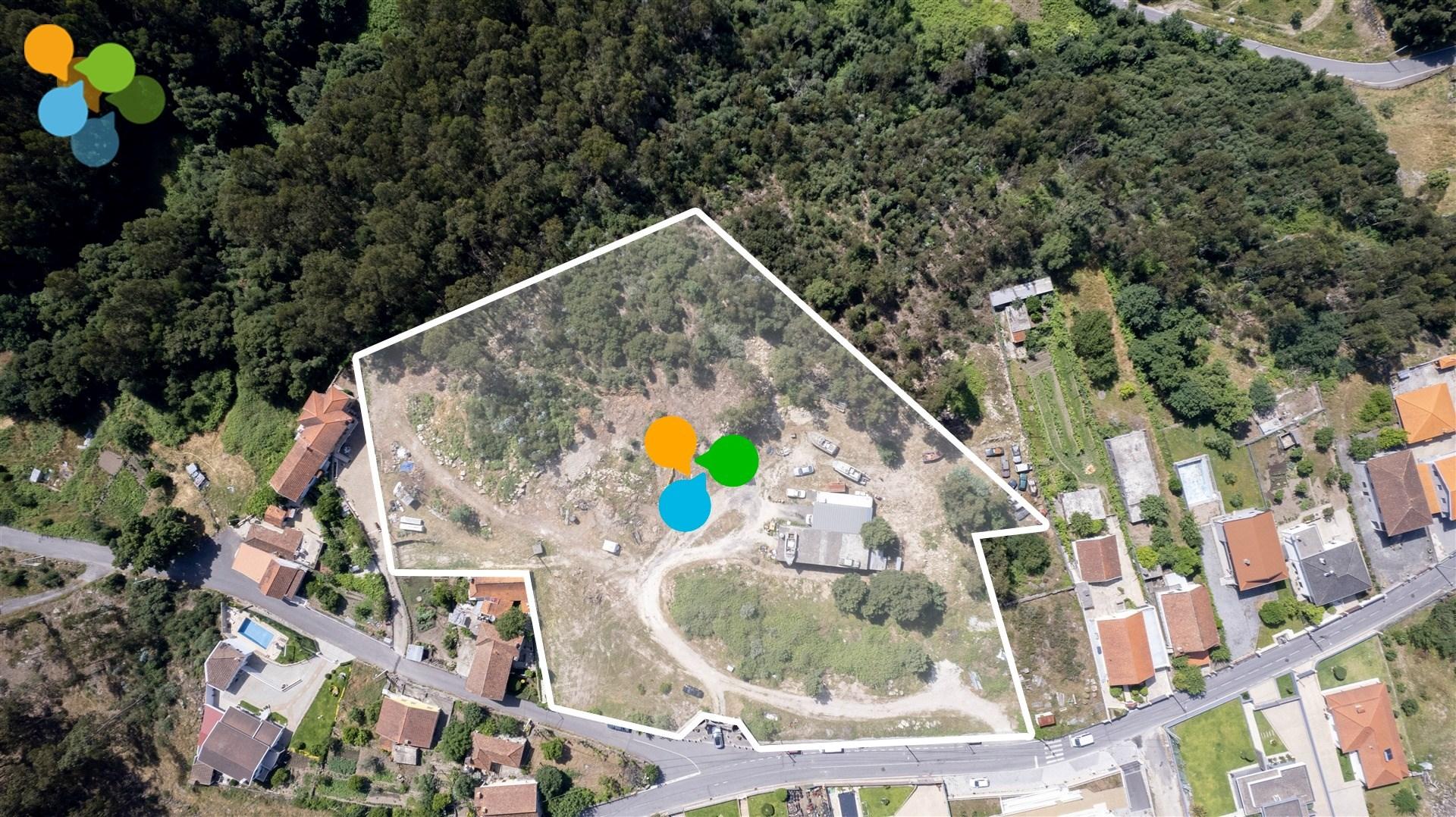 Terreno com 11.500 m² e Elevado Potencial de Construção junto ao rio Tâmega, em Abragão - Penafiel