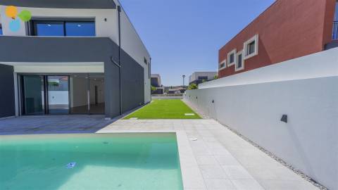 Moradia Isolada T4 Nova | Quinta da Ponte da Terra