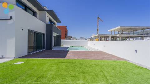 Moradia Isolada T4 Nova | Quinta da Ponte da Terra