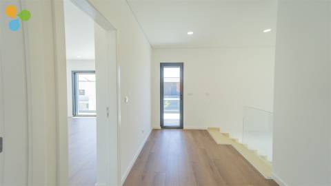 Moradia Isolada T4 Nova | Quinta da Ponte da Terra