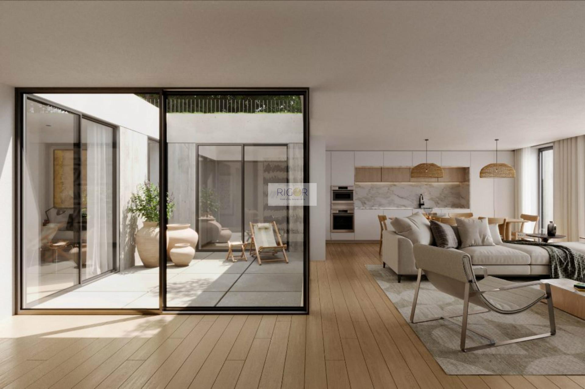 Apartamento T3 em fase de construção com 3 lugares de garagem Paranhos.